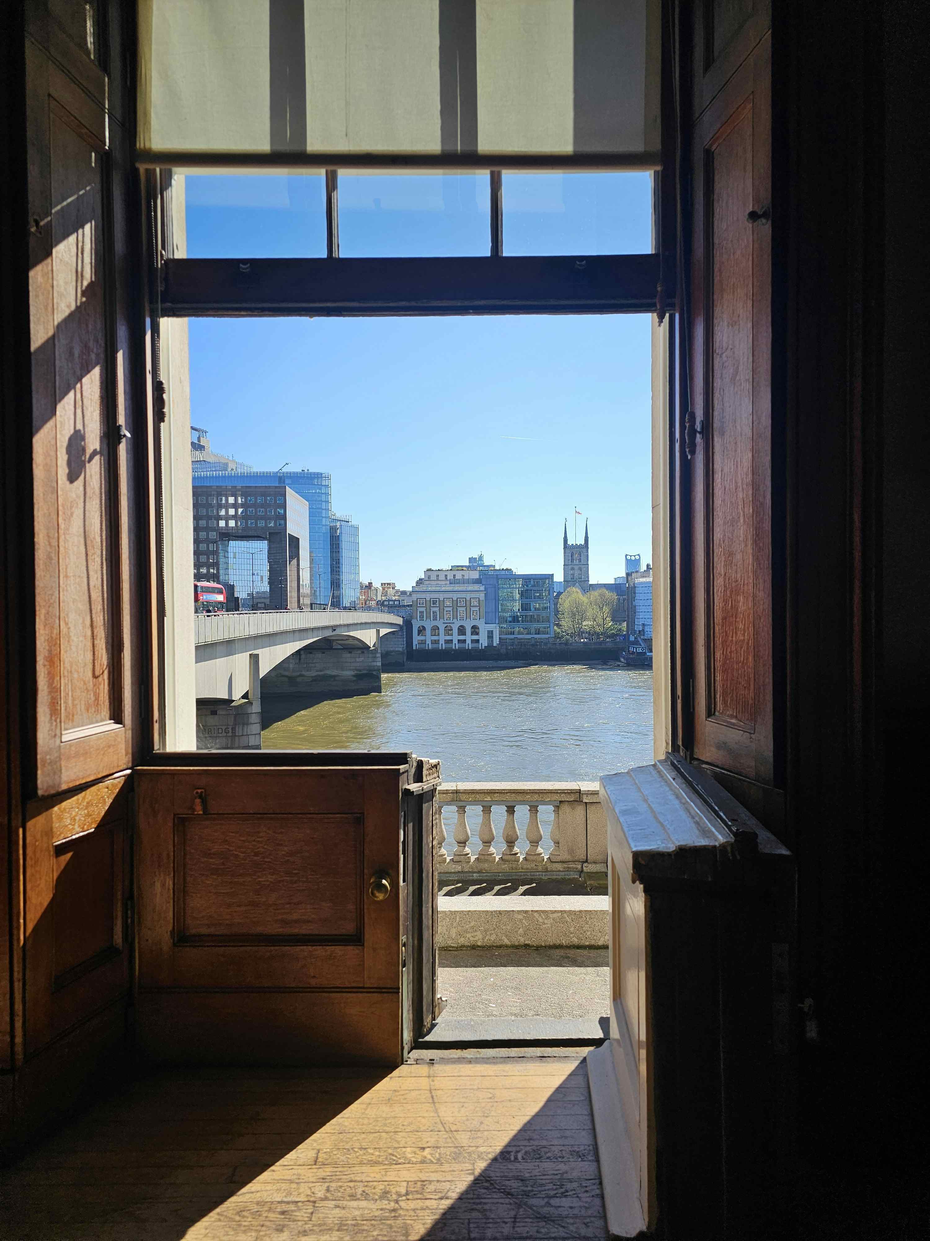 Court Room & Terrace 8