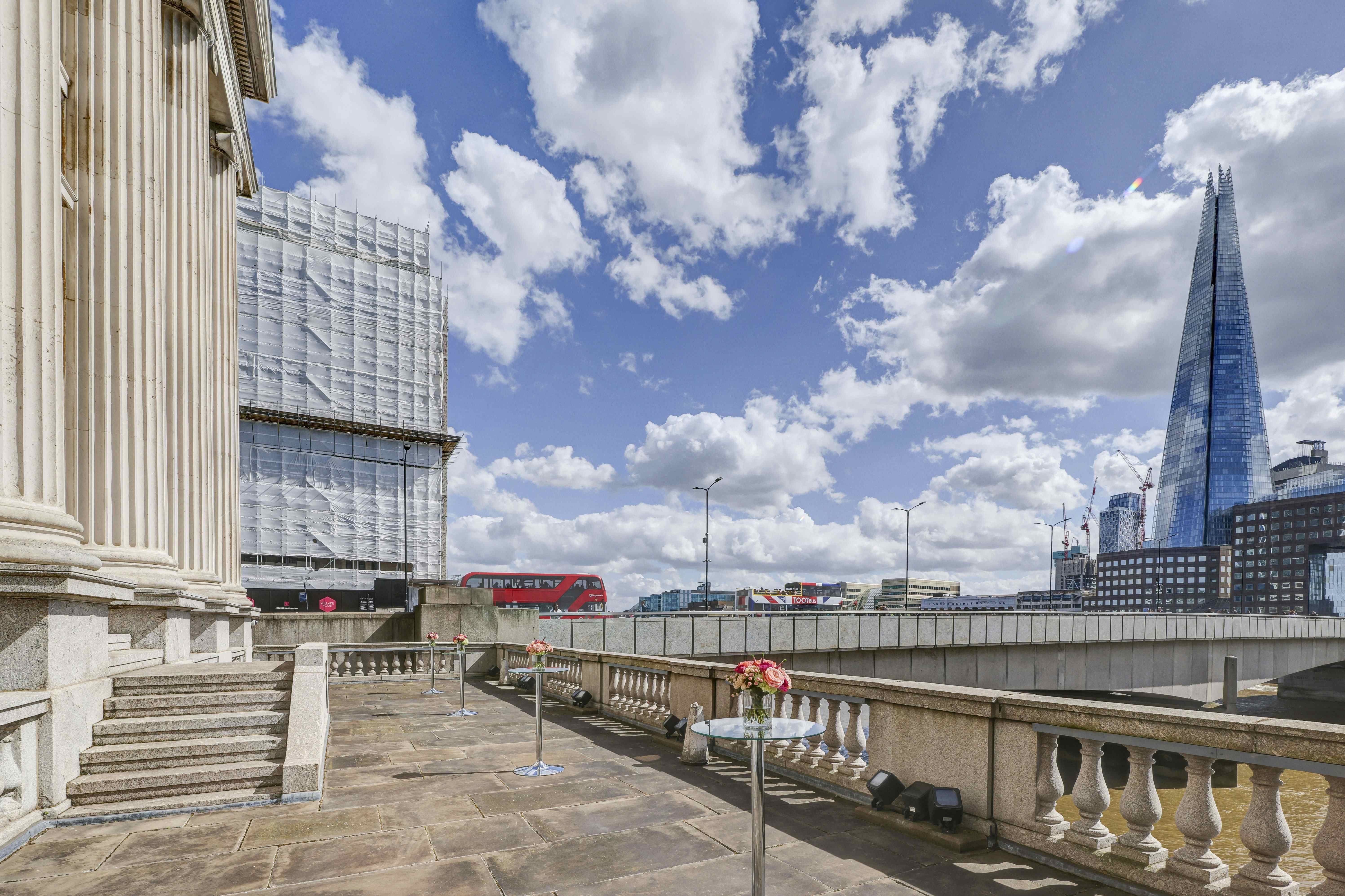 Court Room & Terrace 7