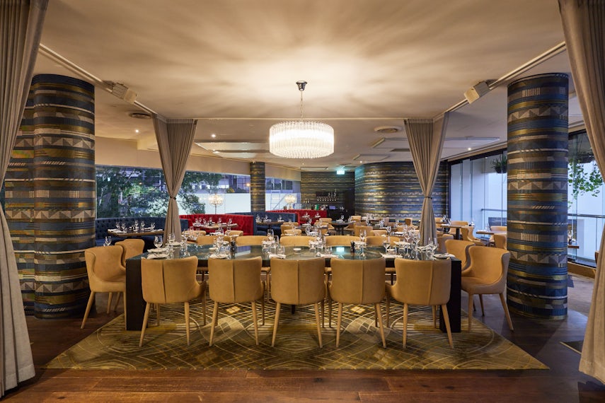 Chandelier Table 0