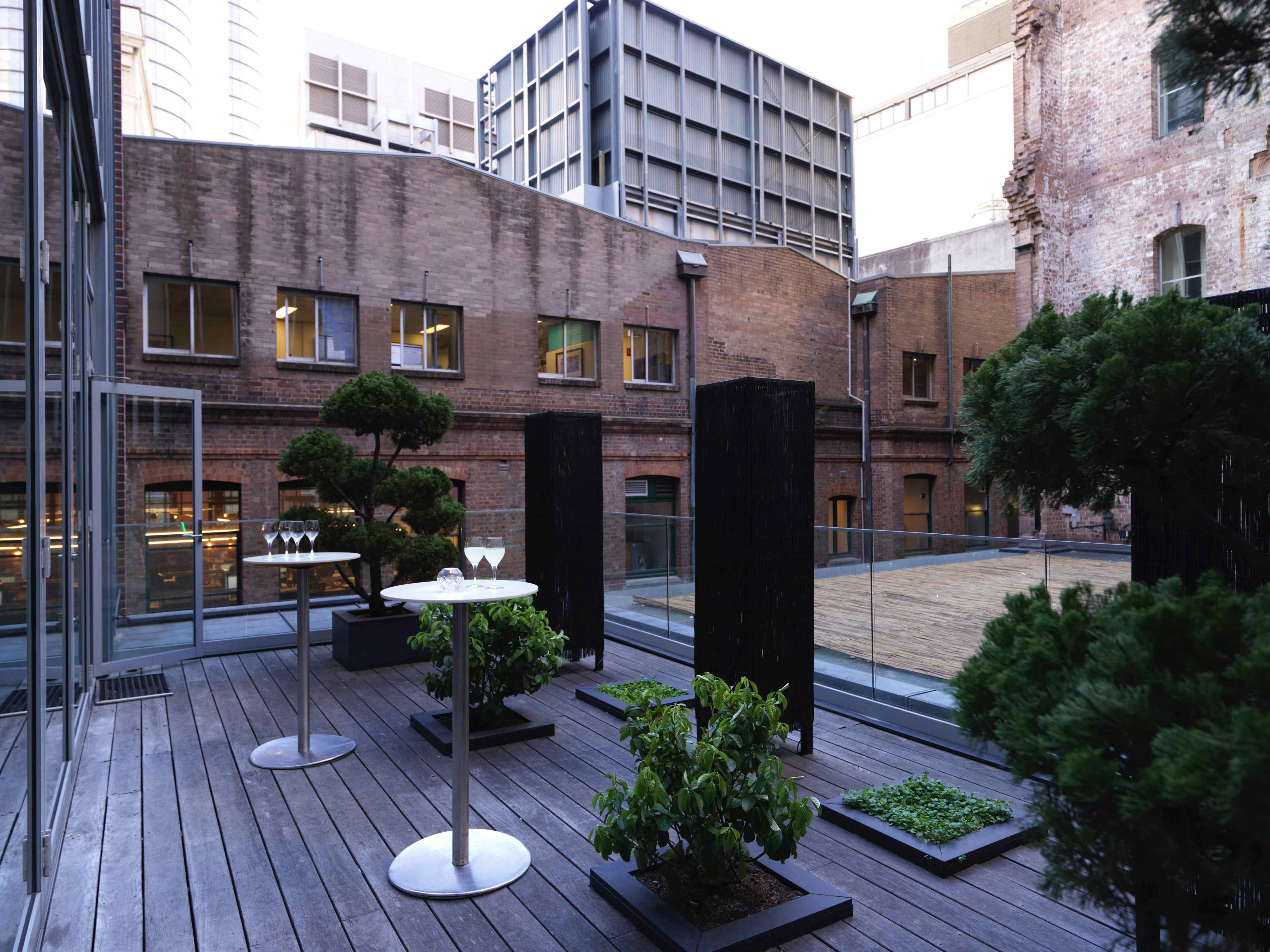 Establishment Ballroom 7