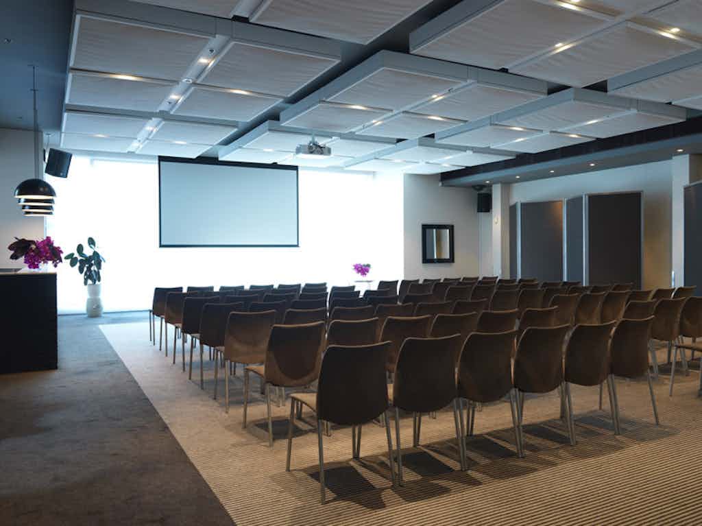 Establishment Rooms II & III 5