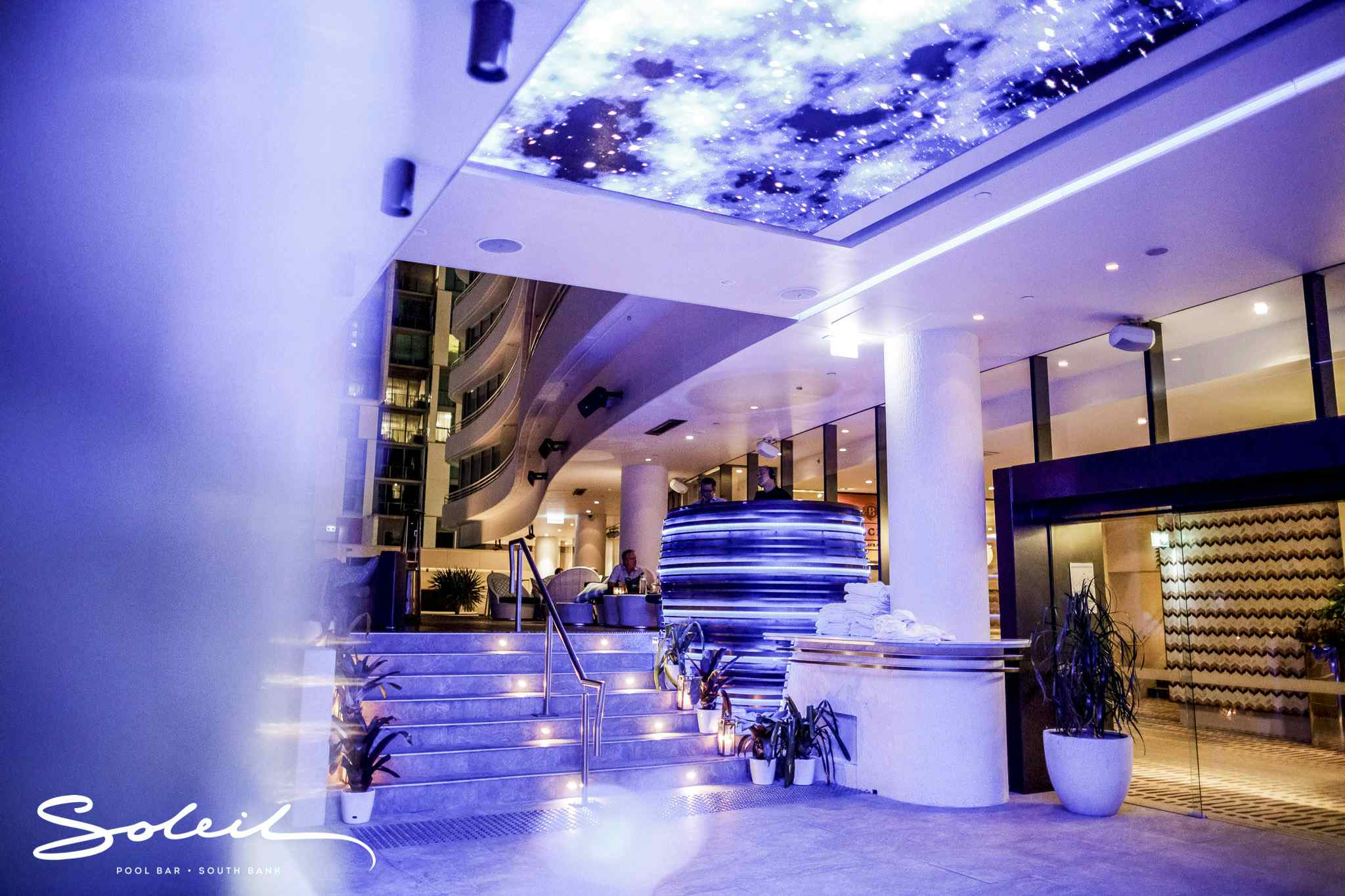 Soleil Pool Bar 2