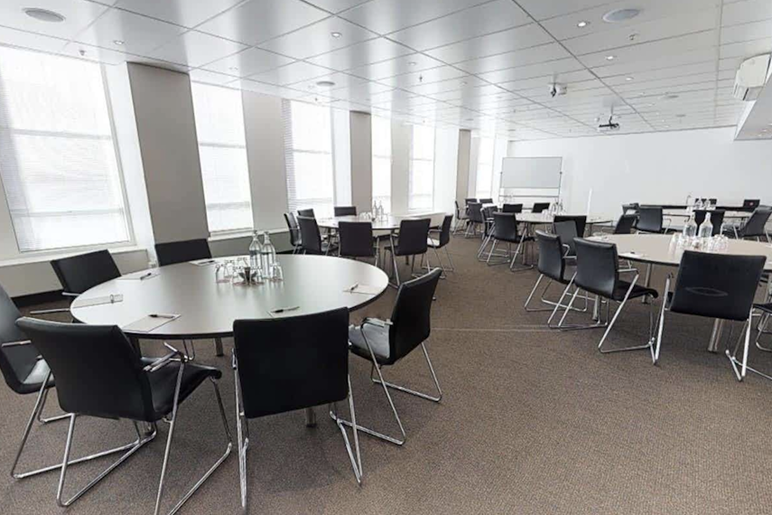 Large Room 3D tour