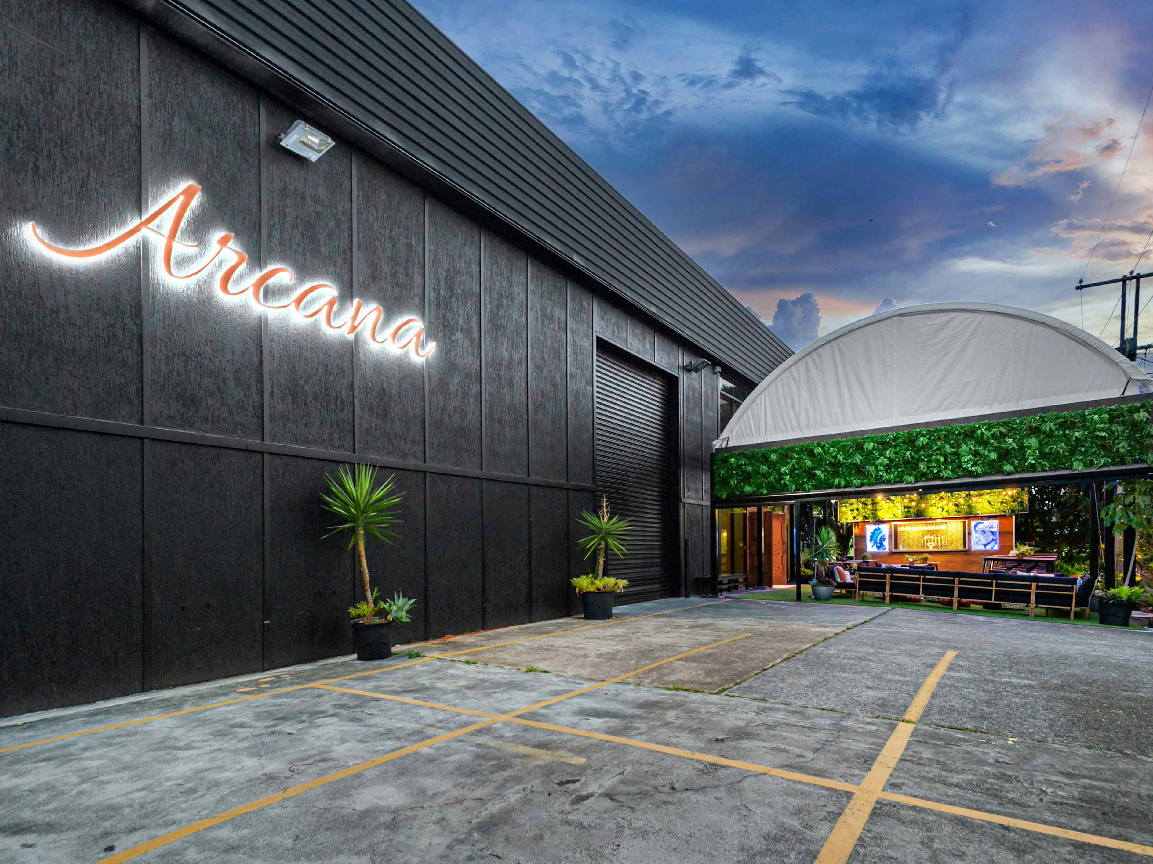 Temperance Garden Bar 2