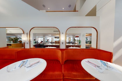 Bistro 1