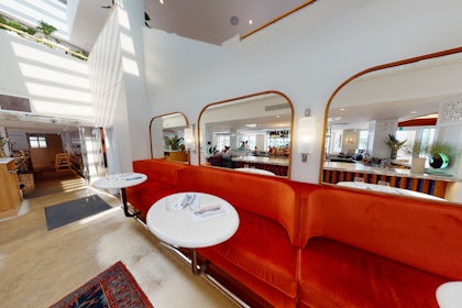 Bistro 3