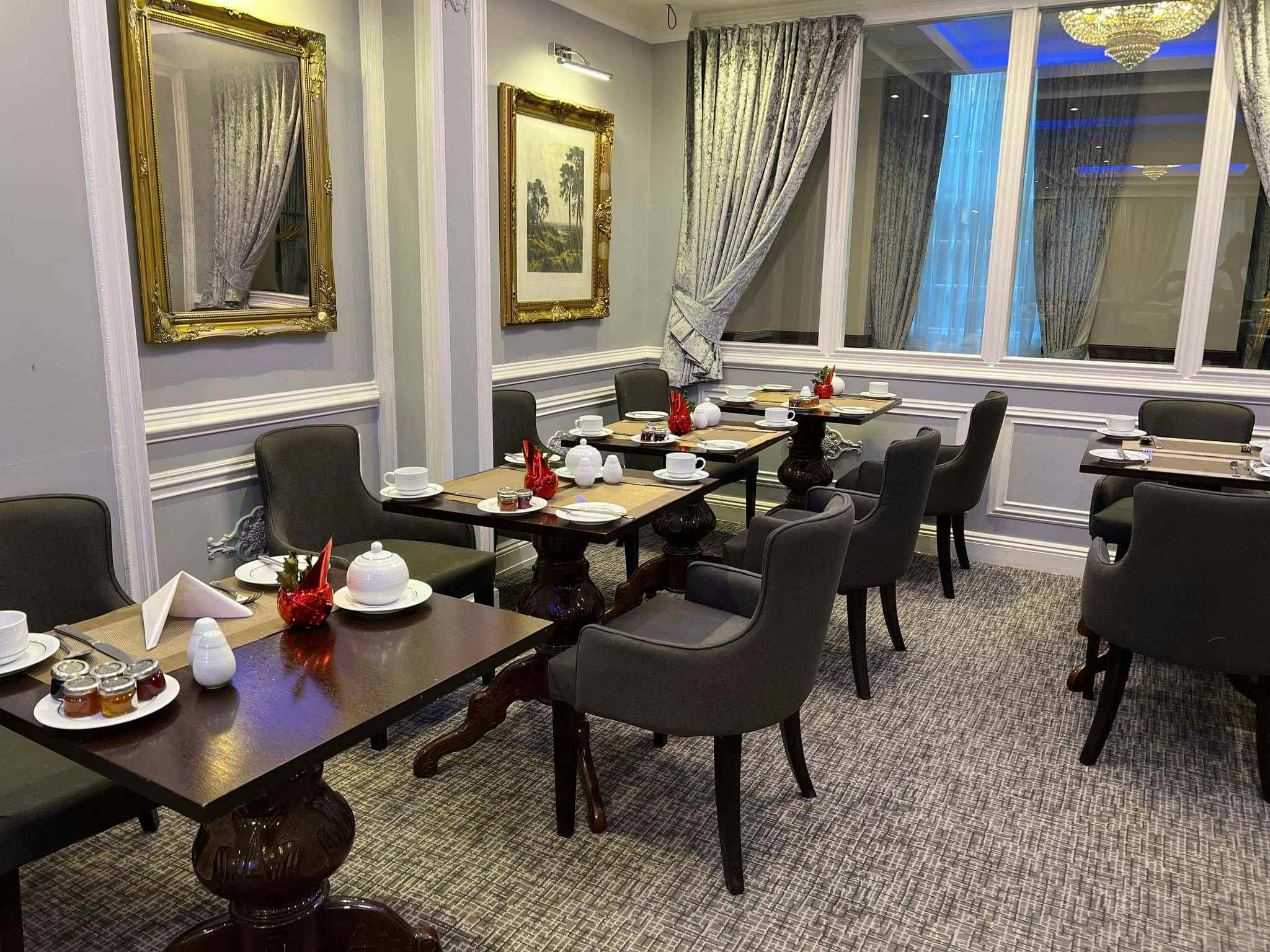 XX-XXVIII RESTAURANT 1