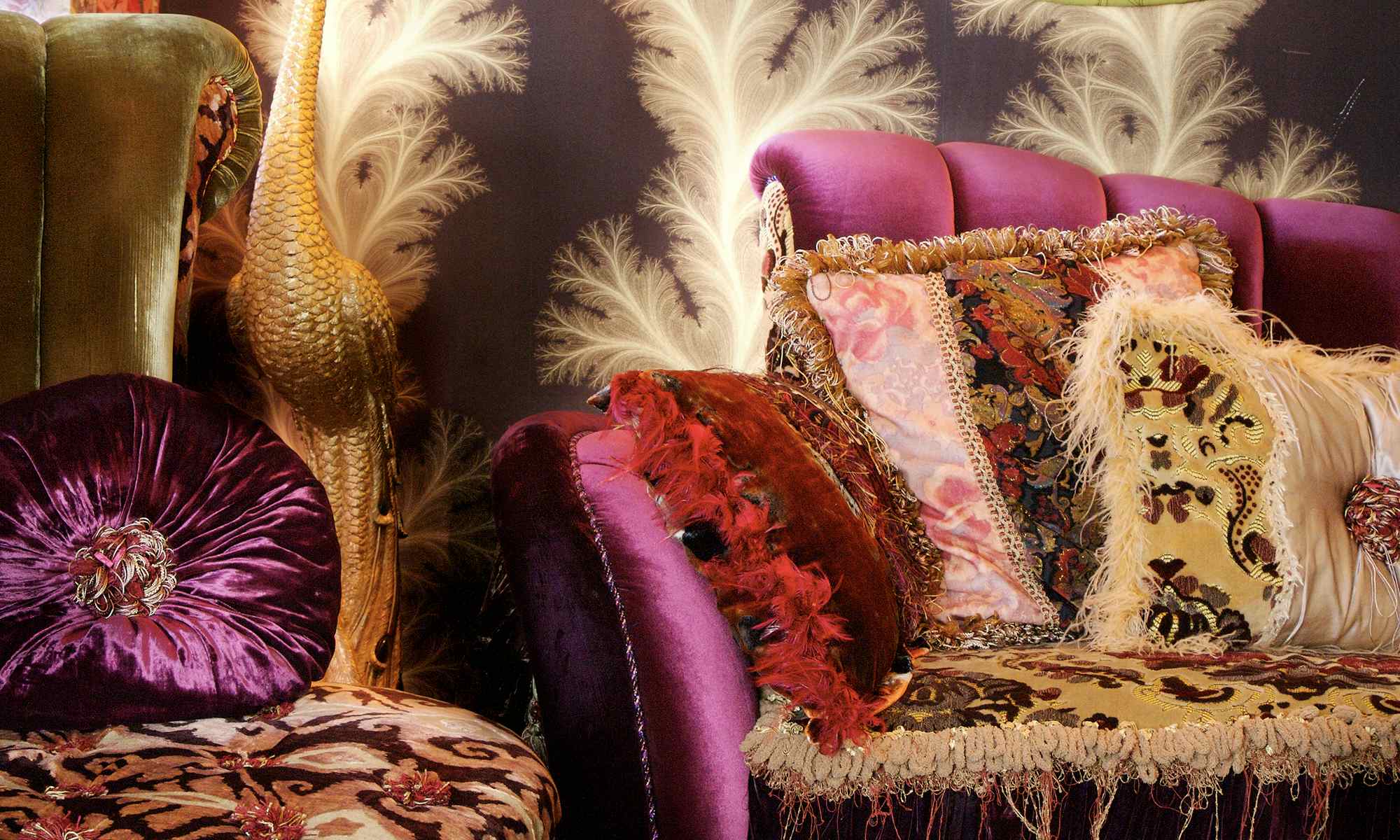 Peacock Lounge 3
