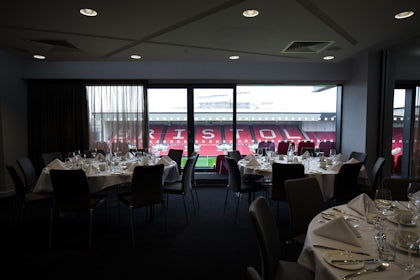 Directors Box 4