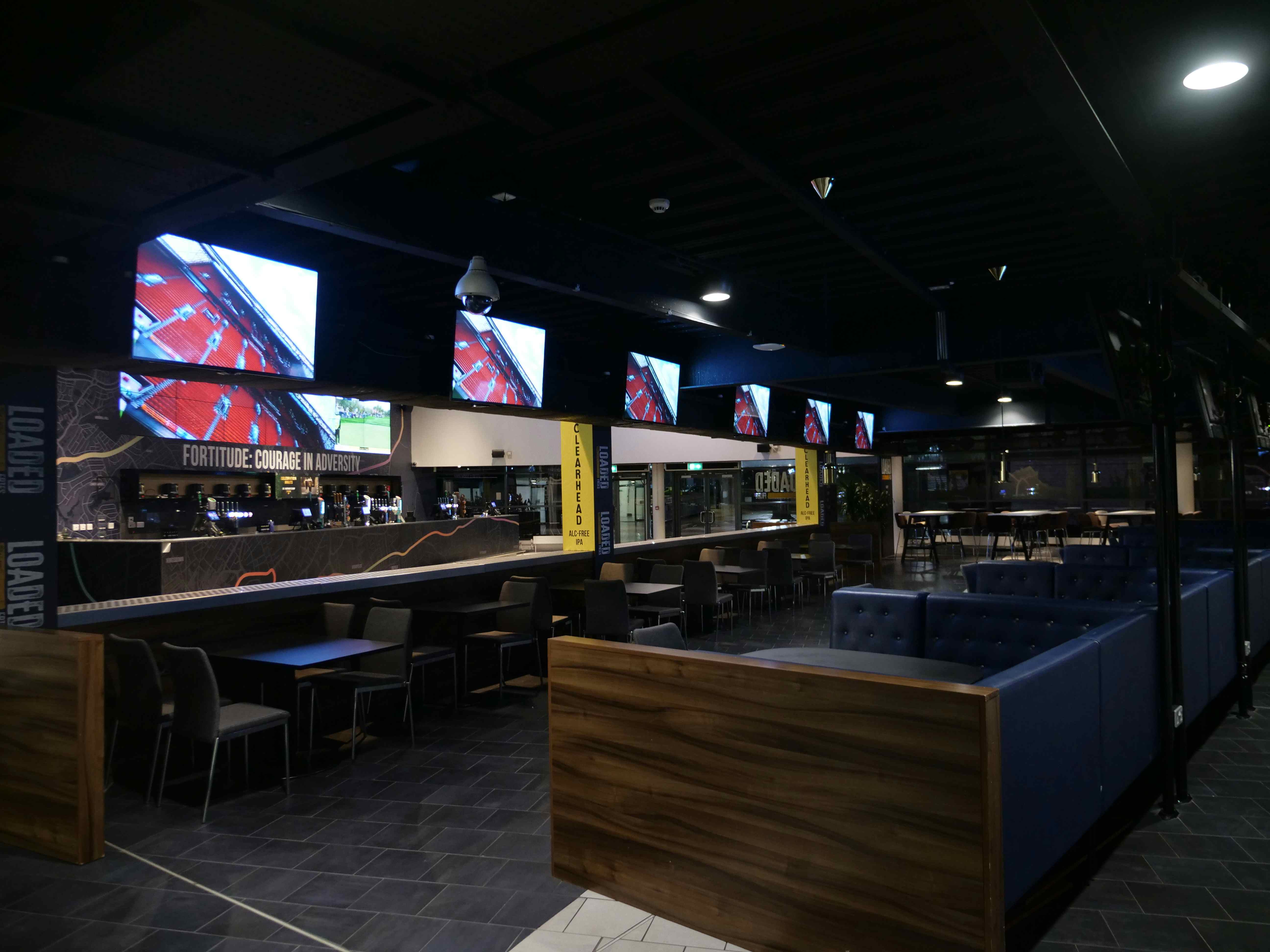 Sports Bar and Pizzeria  6