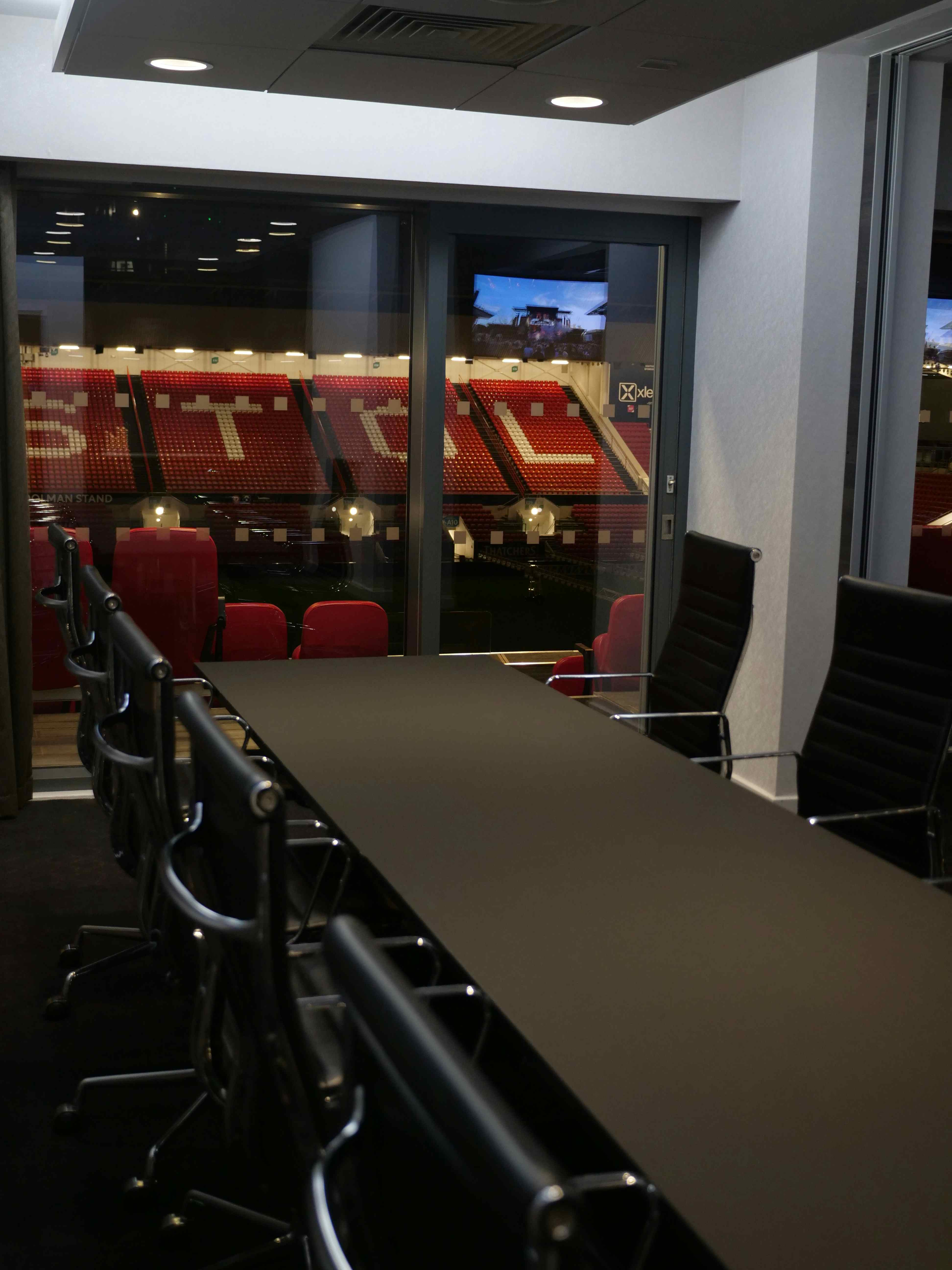 Executive Boxes - Single x 18 4