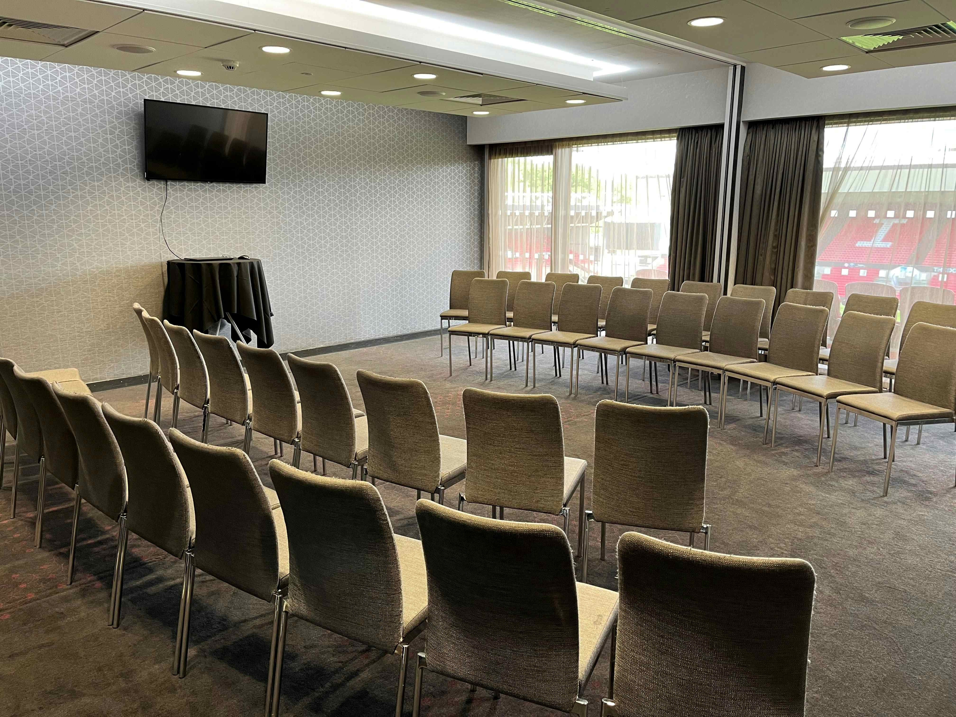 Executive Boxes - Double box x 8 3