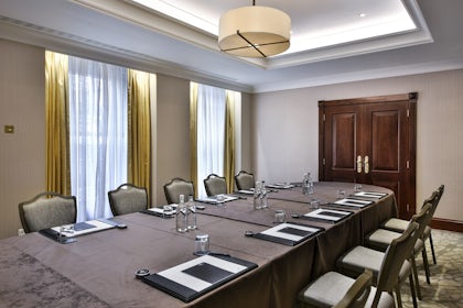 Adams suite 1