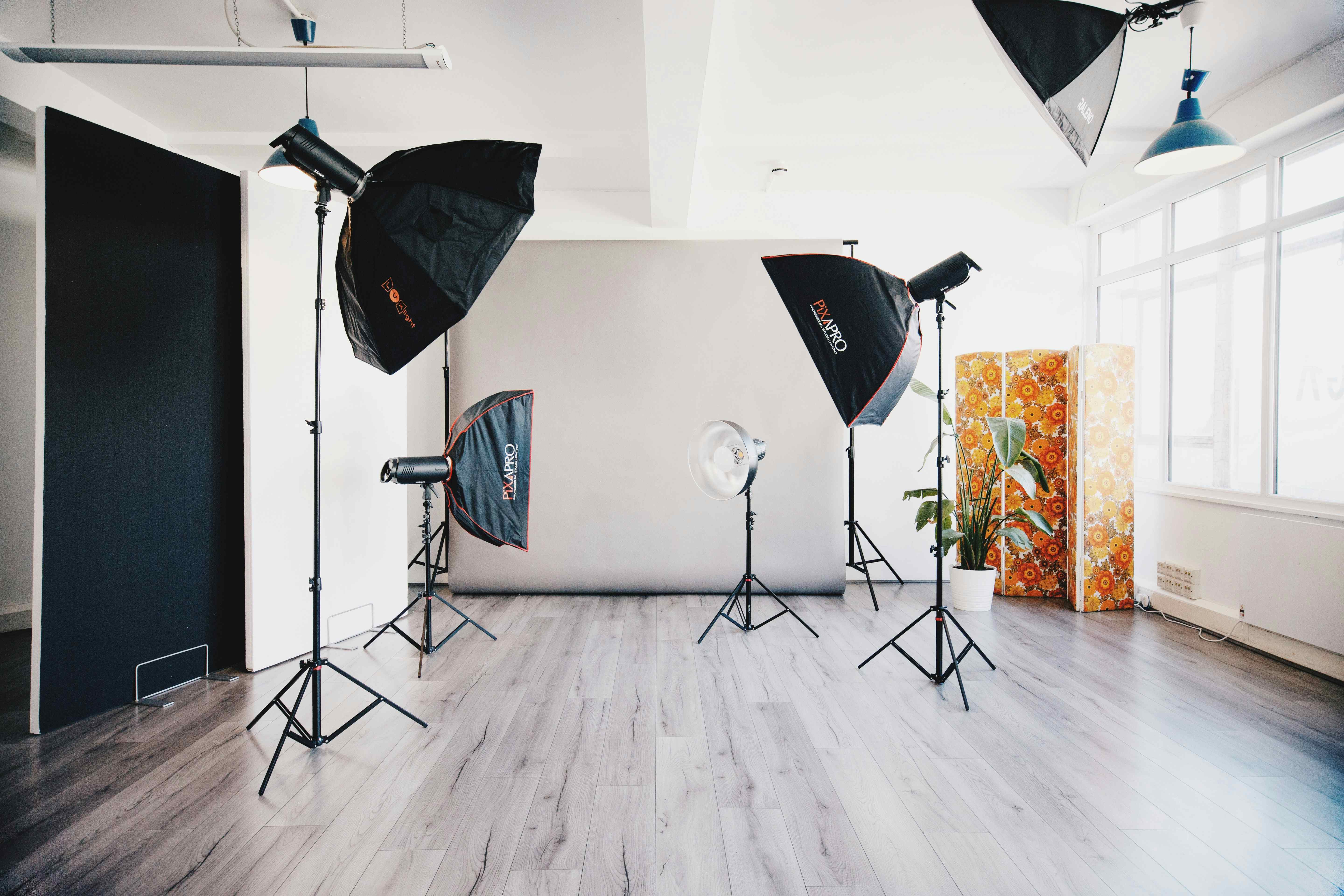 Paper Dress Studios 0