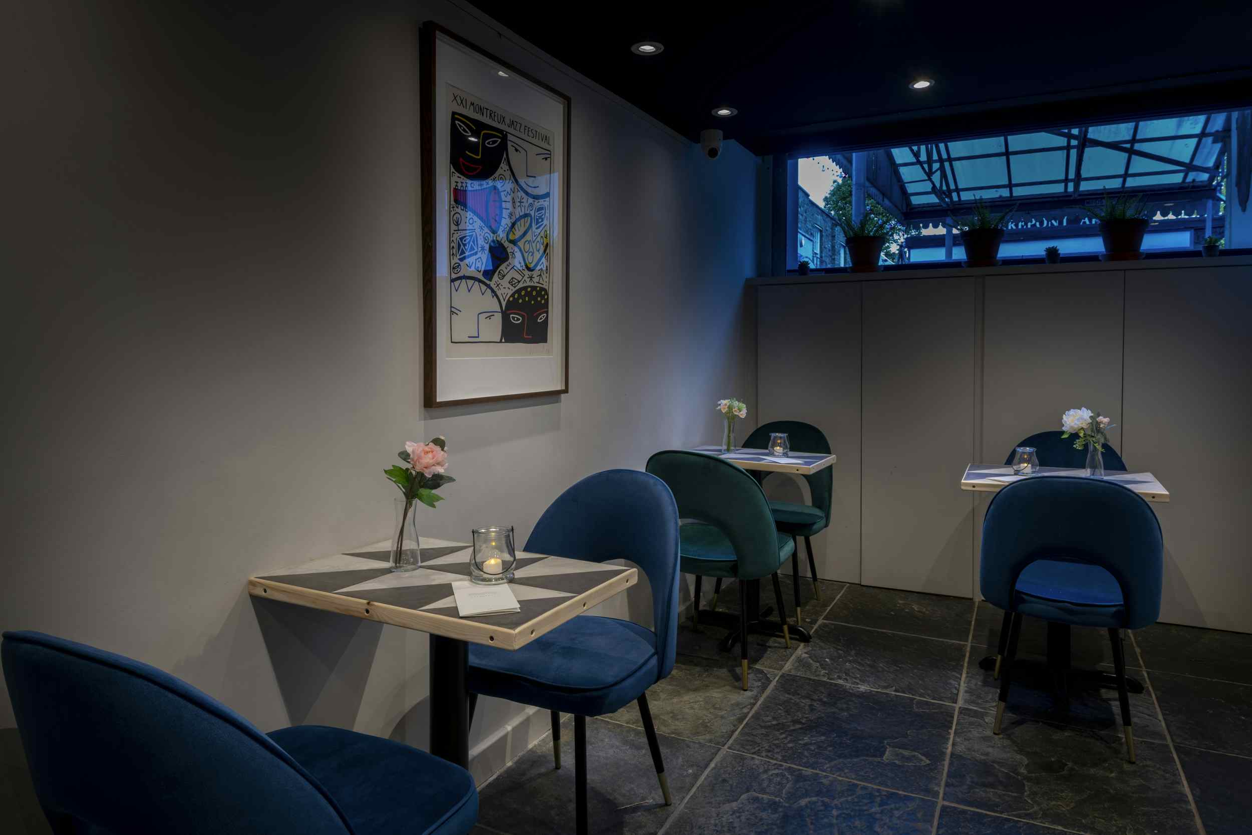 Frequency Cocktail Bar 4