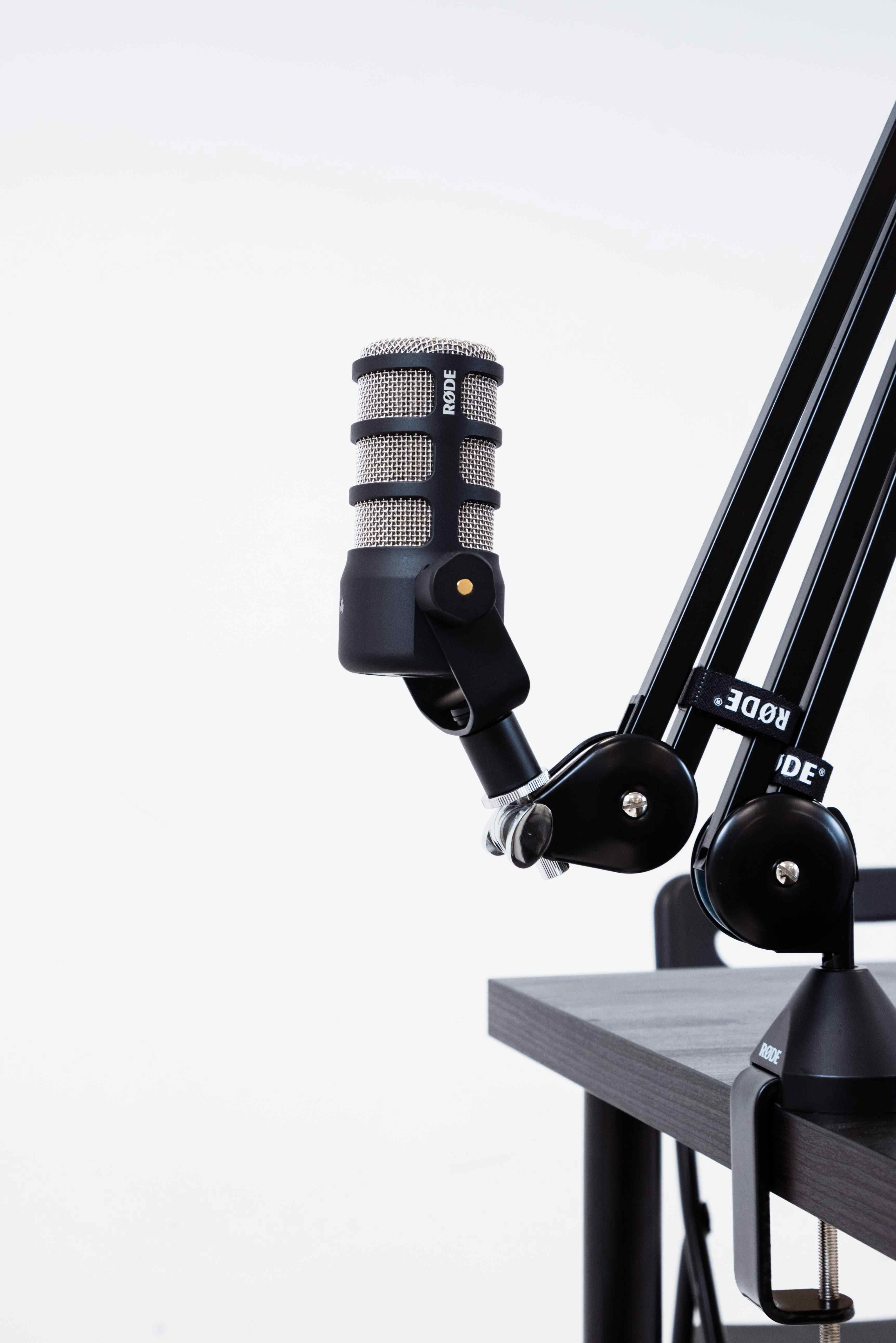 Podcast Studio (White) 5