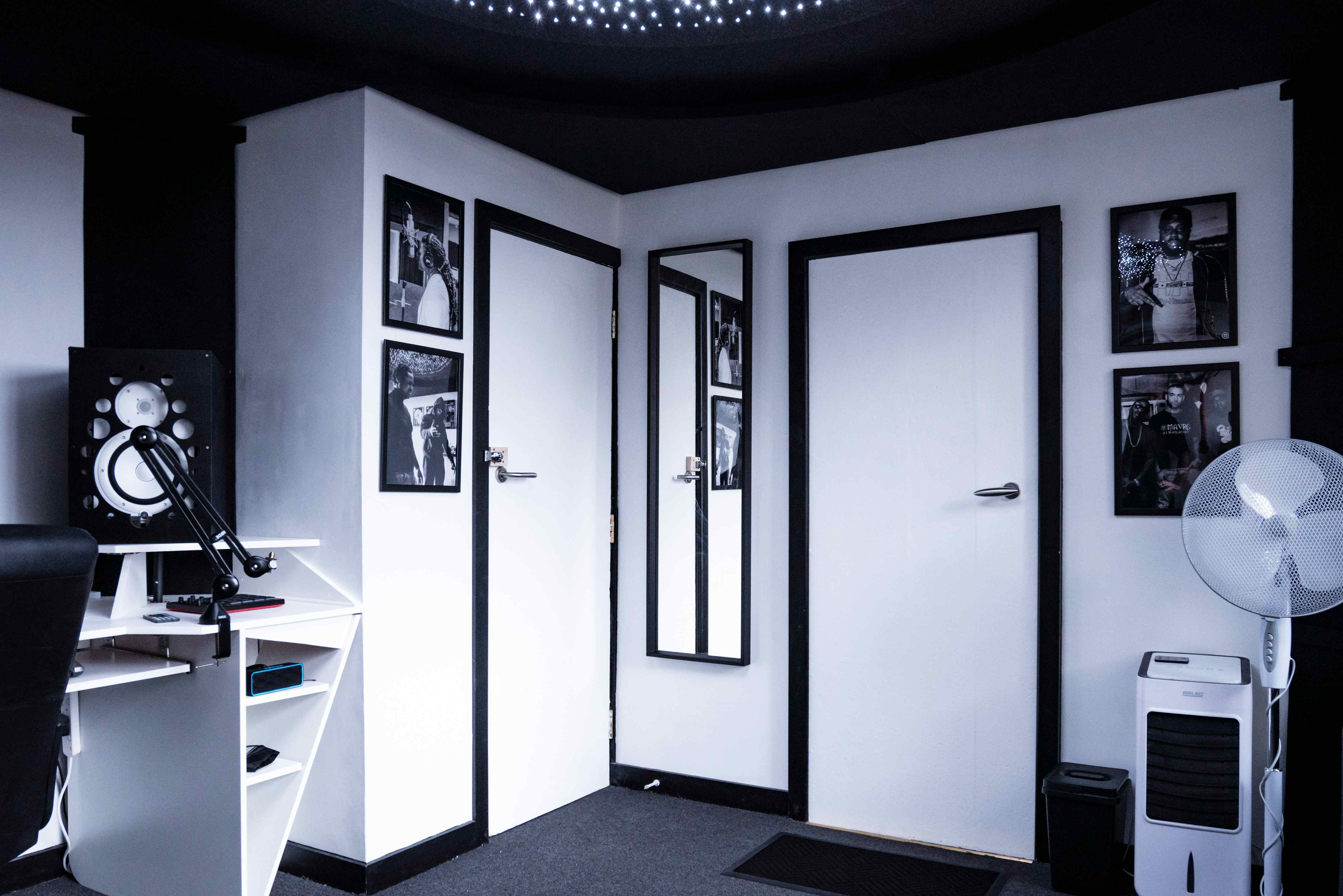 Photography/Film Studio 2 6