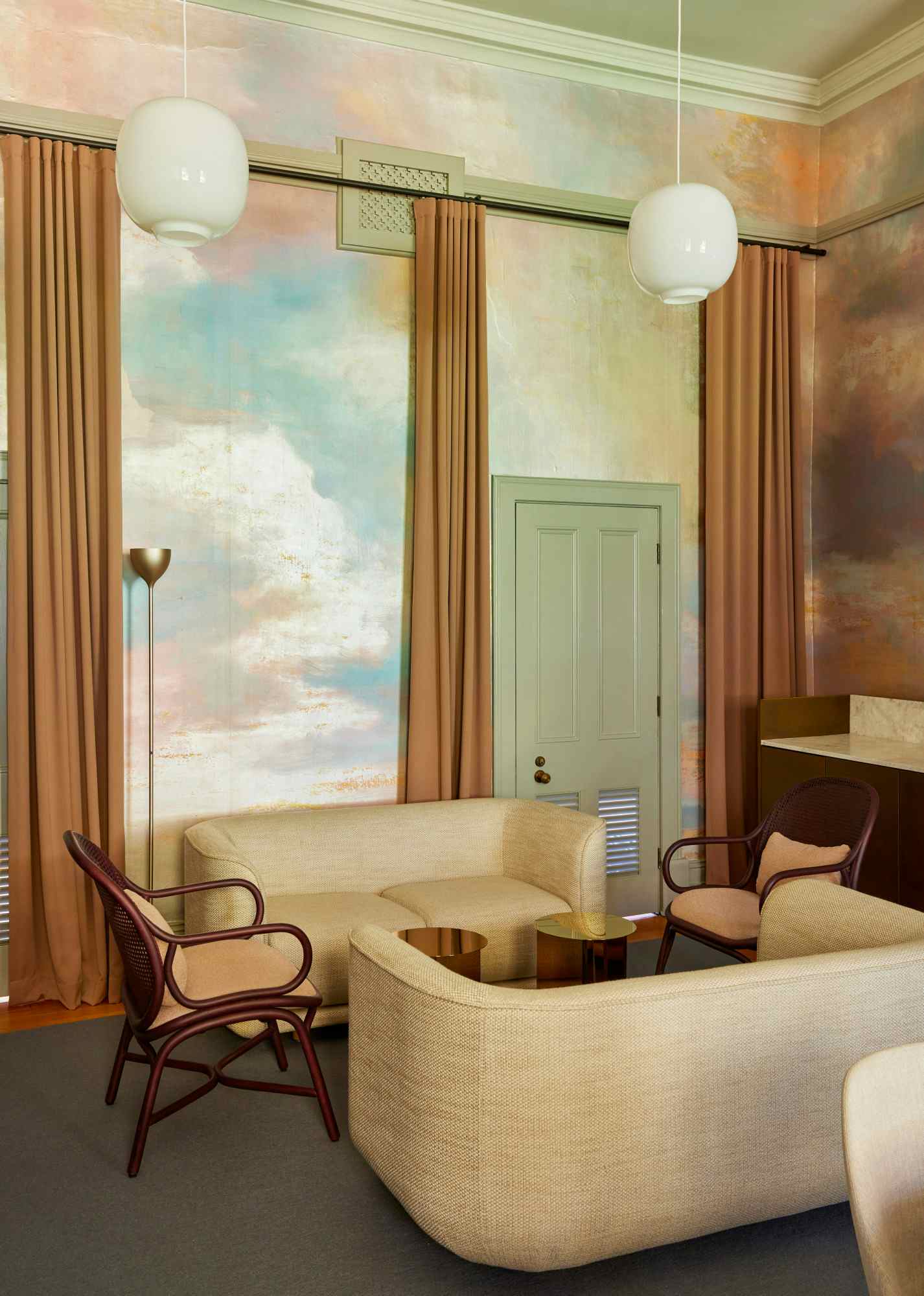  The Mint Messenger's Room 3