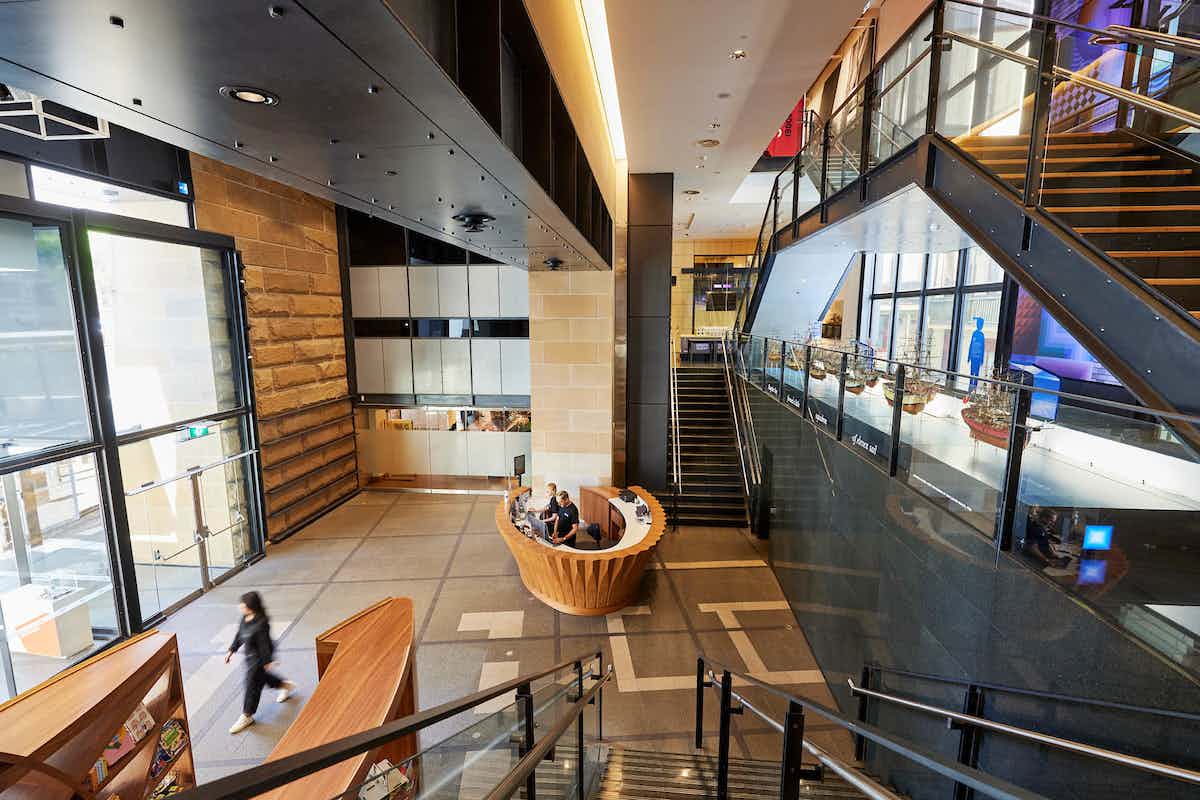 Governor Phillip Hall 8