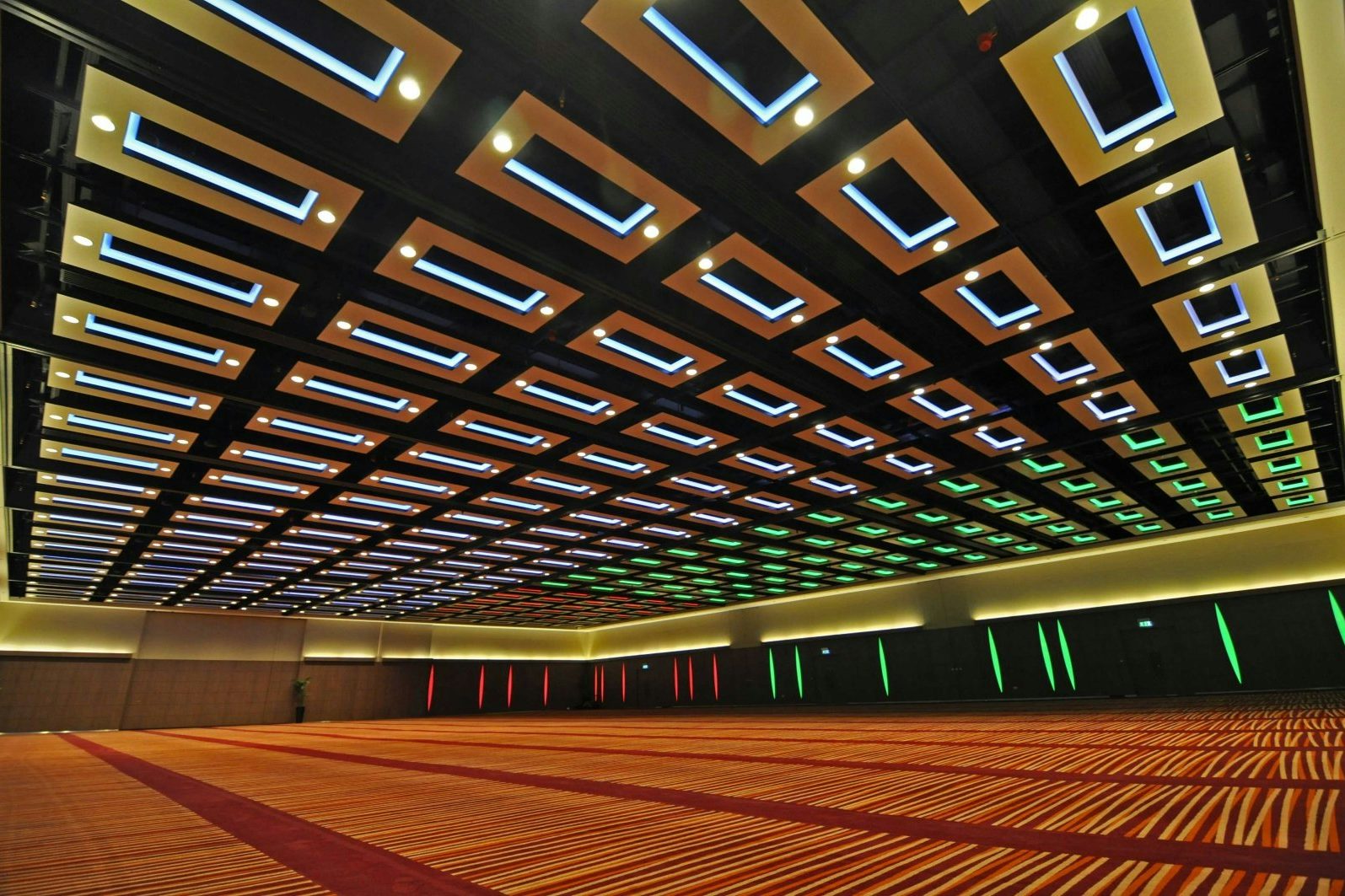 Mercure London Earls Court Hotel & Conference Centre 1