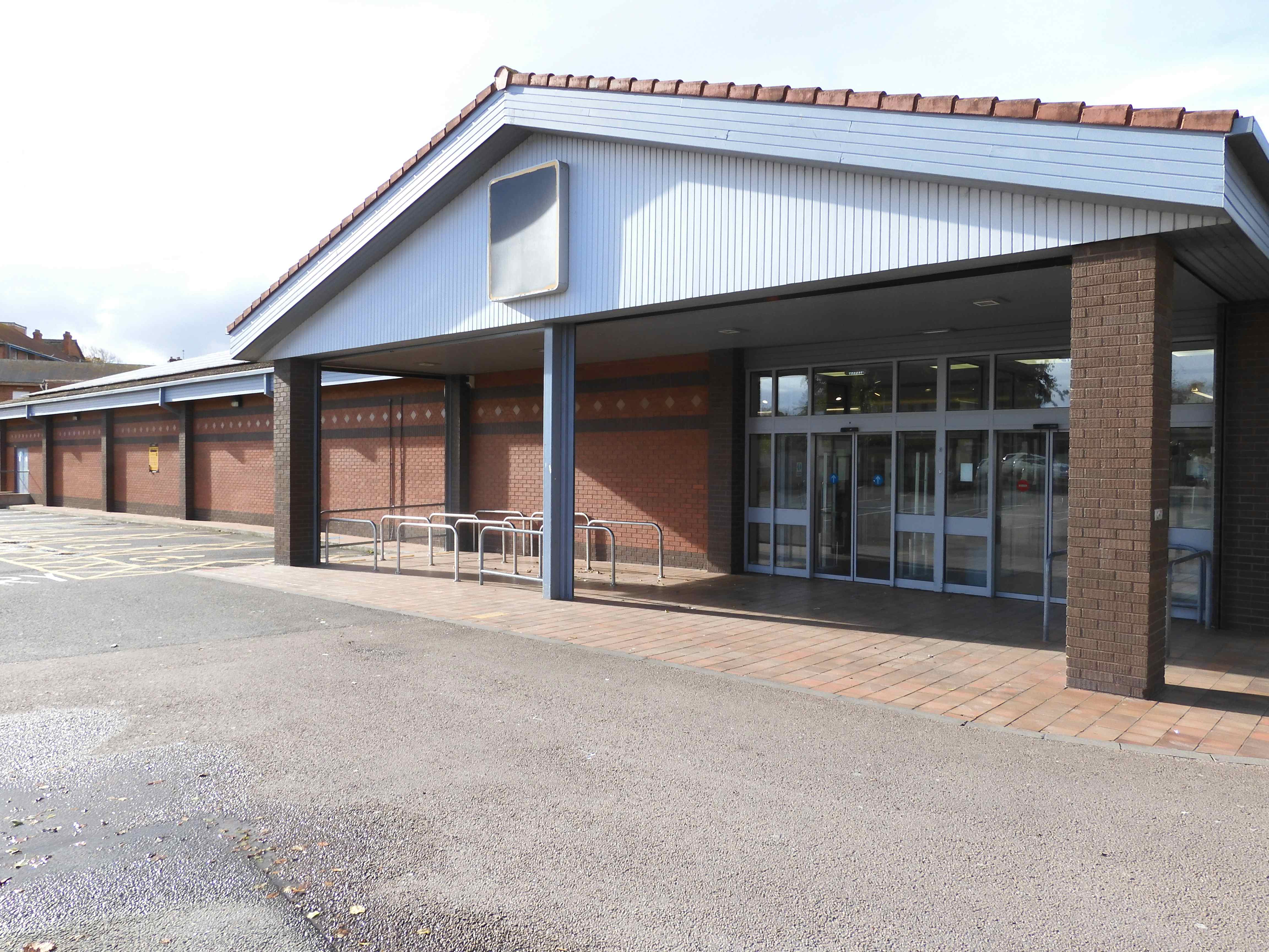 Usable Supermarket Space 1