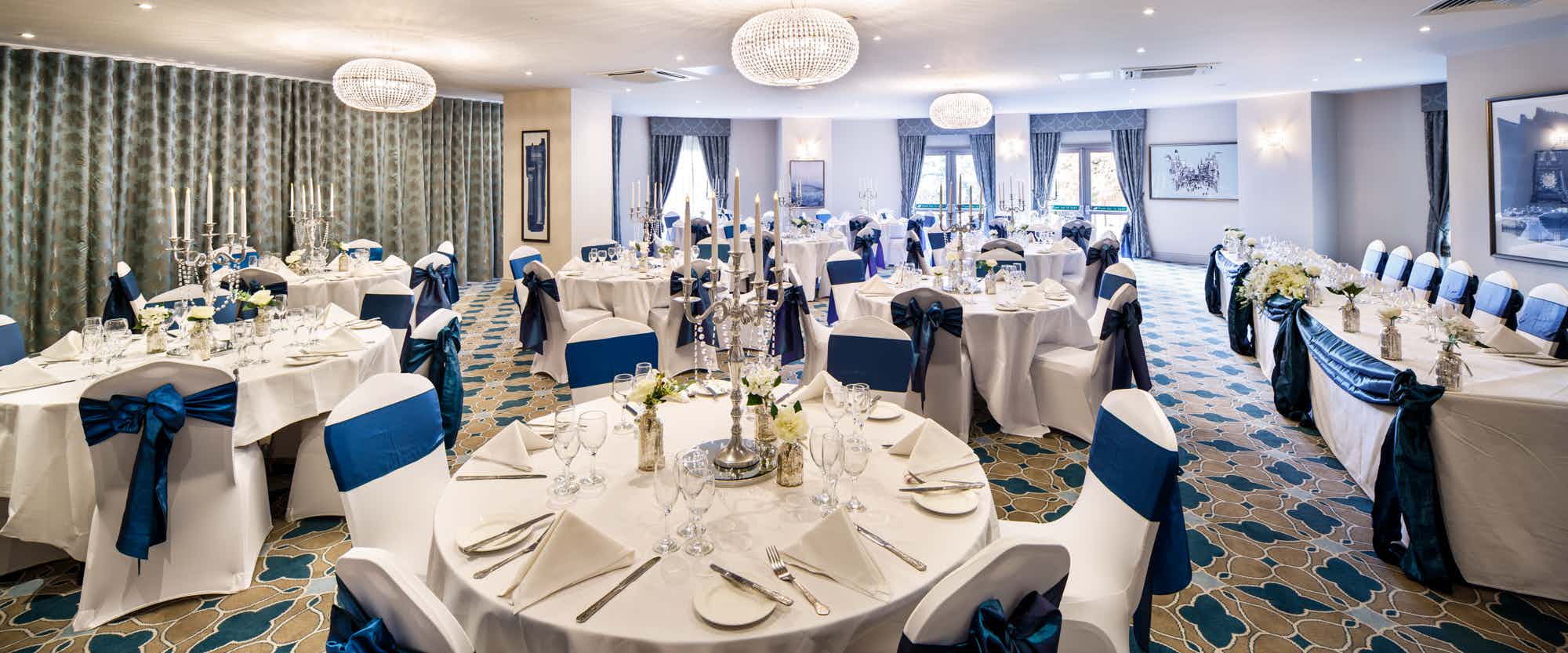 THE CHRISTLETON SUITE, Mercure Chester Abbots Well Hotel