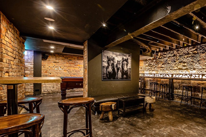The Farrier Bar 0