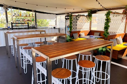 Breeze Bar 1