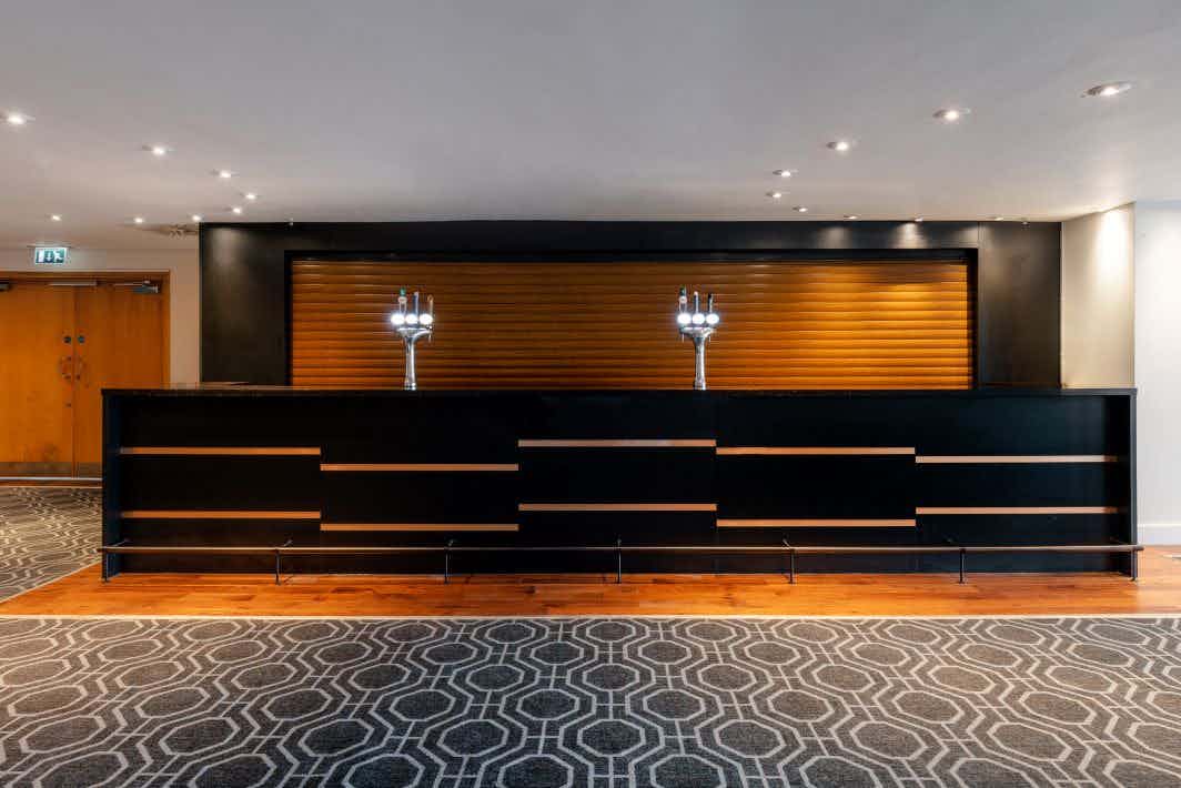 Dylan Thomas Suite 5