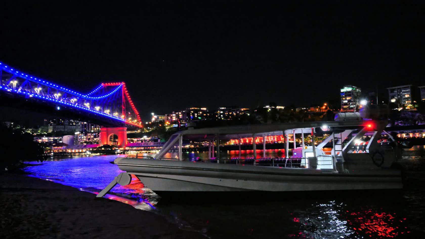 Leatherback Entertaining, Luxurious Cruises 2