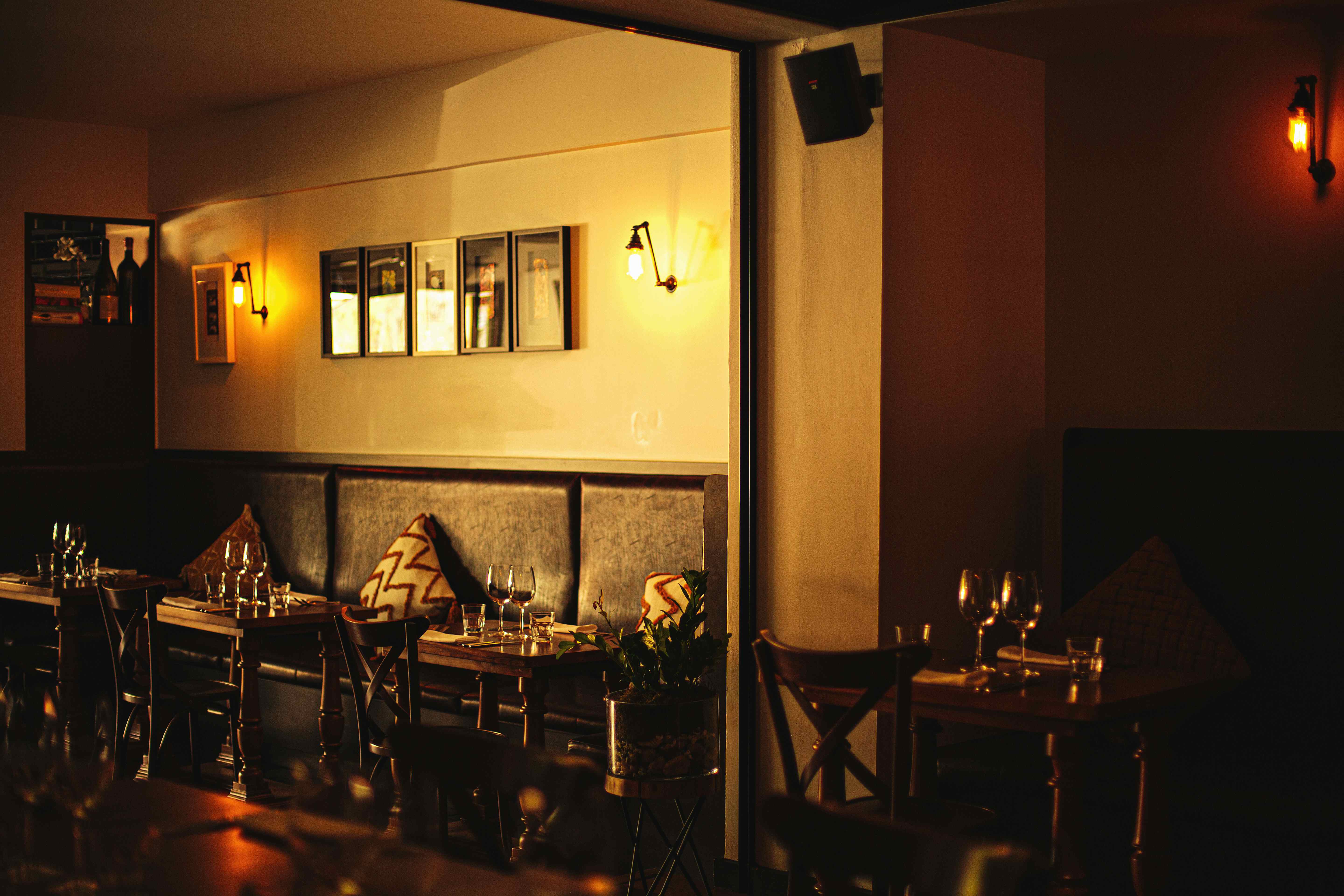 Main Dining Area, Vine Restaurant Bar