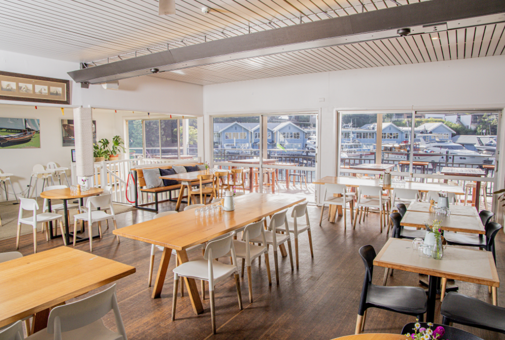 Main Diner & Sunset Balcony  10