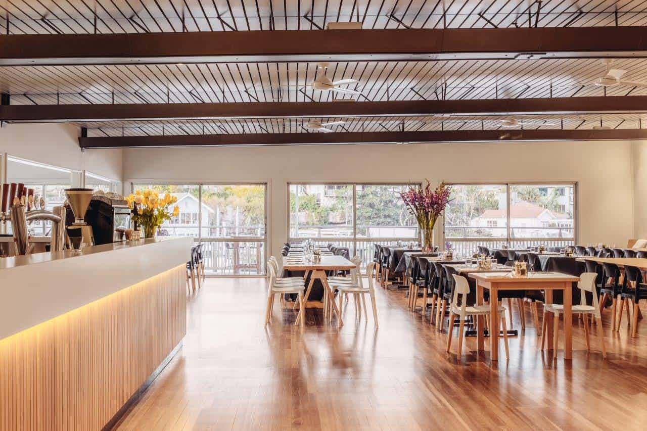 Main Diner & Sunset Balcony  13