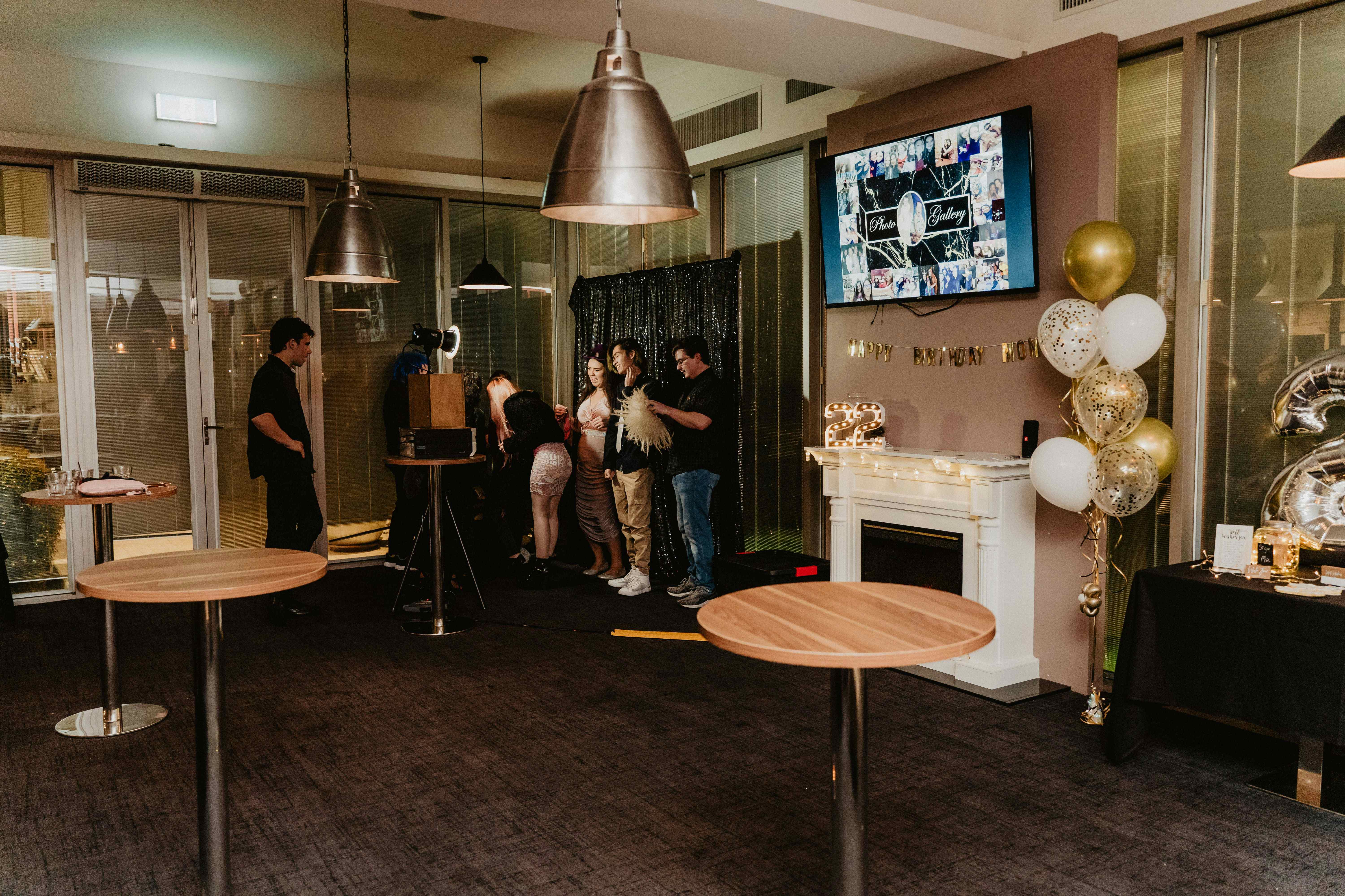 River-deck Restaurant and Terrace 3