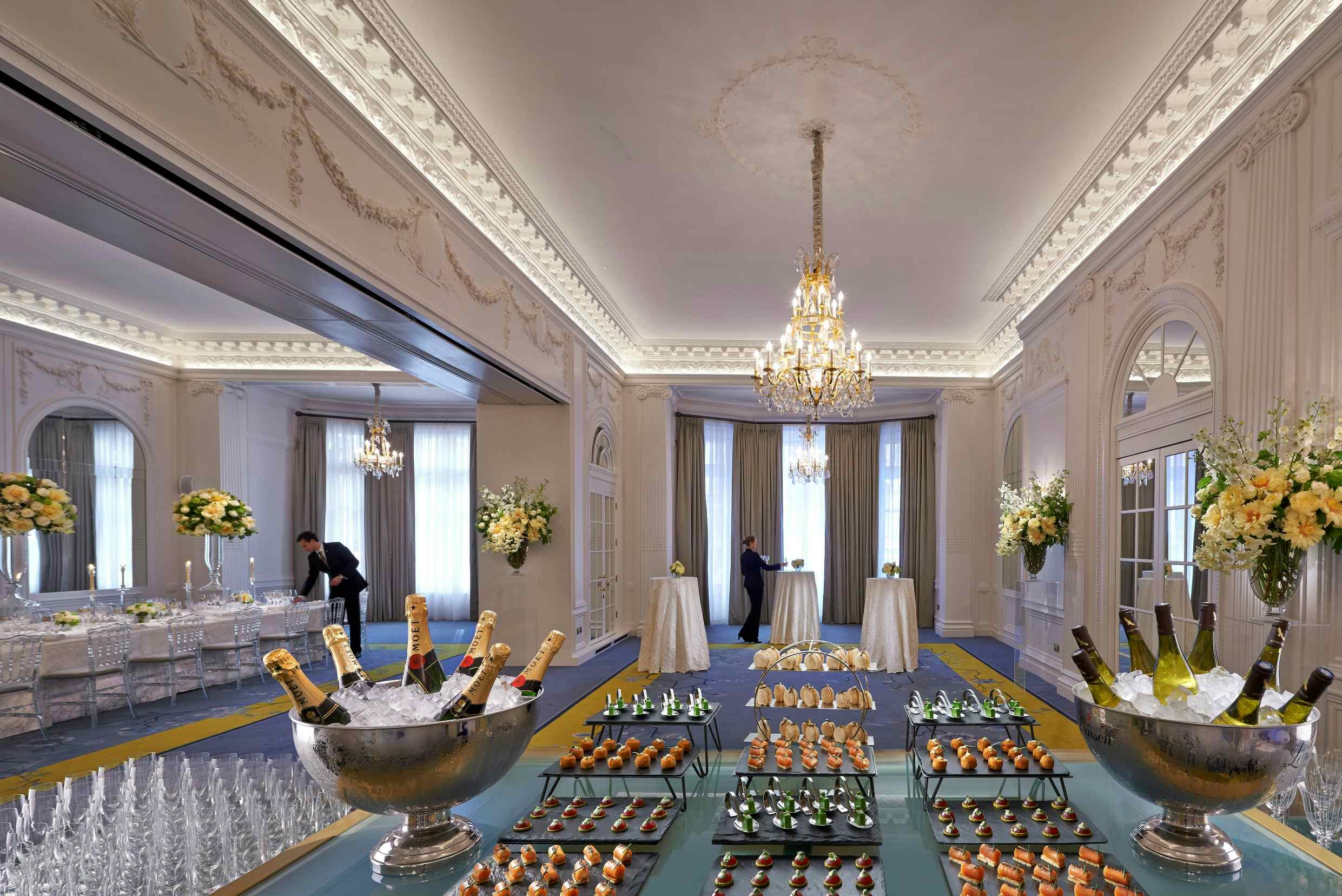 The Carlyle Suite, Seated Dinner 2