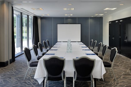 Empire Suite 1