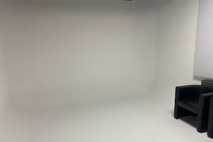 Studio 2 - White Infinity Cove 2