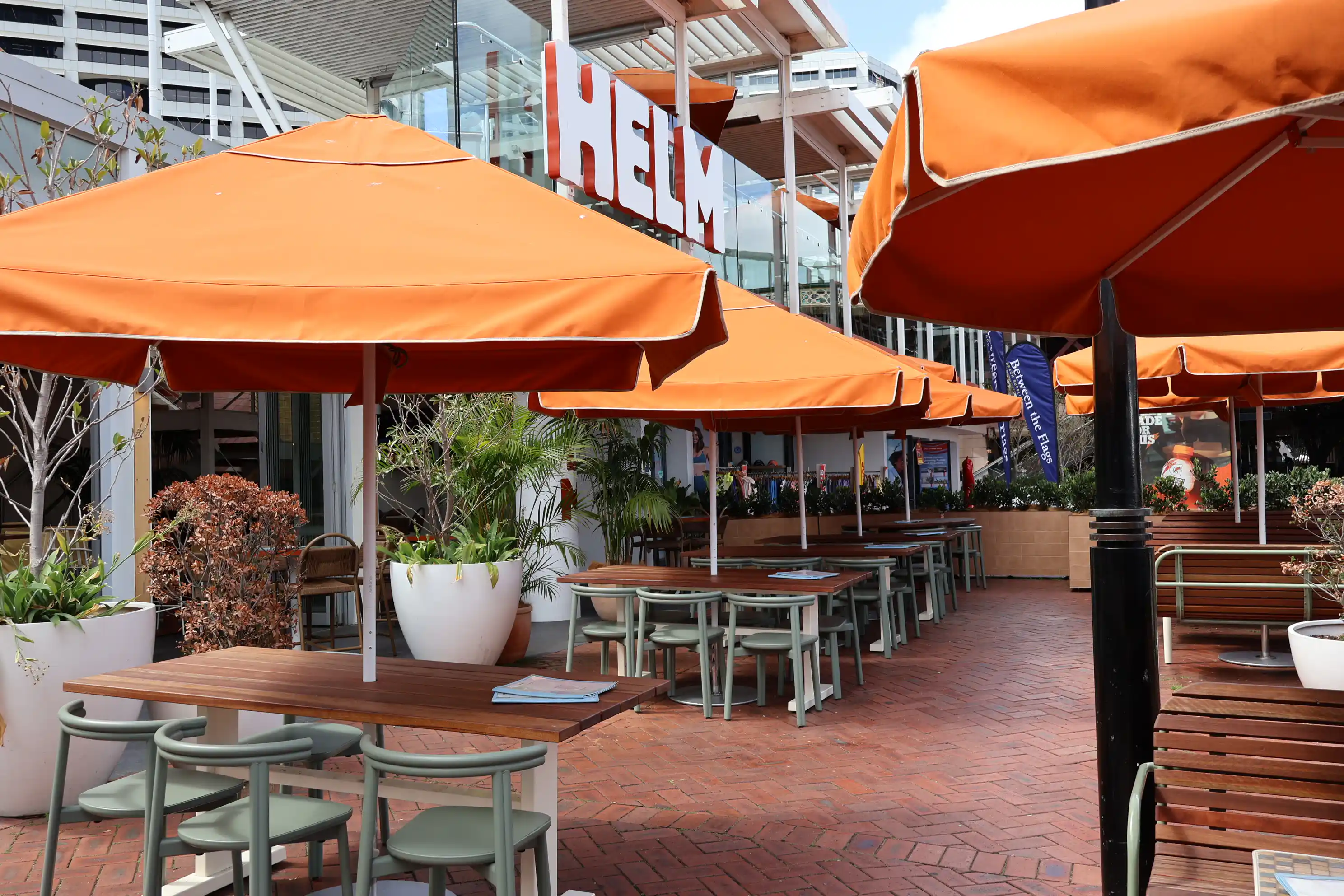 Helm Cockle Bay - The Garden 