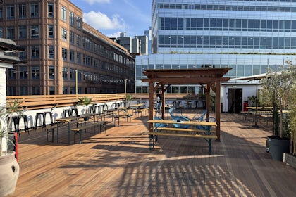 Rooftop Bar 1