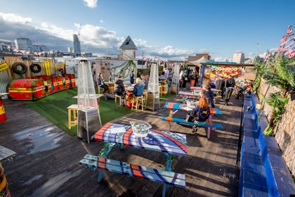 Rooftop Bar 5
