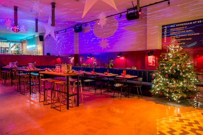 Main Bar 2