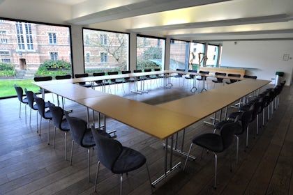 Douglas Price Room 4