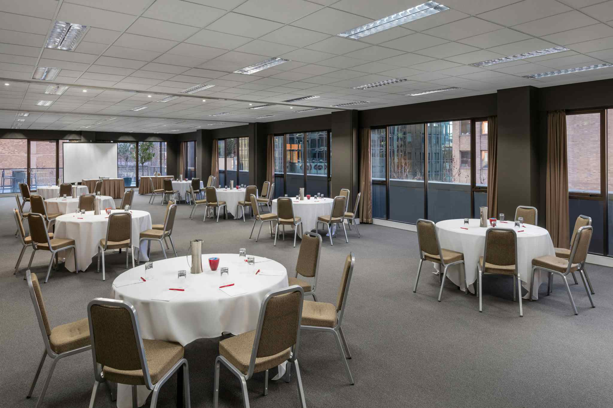 Gardenia/Wattle Room