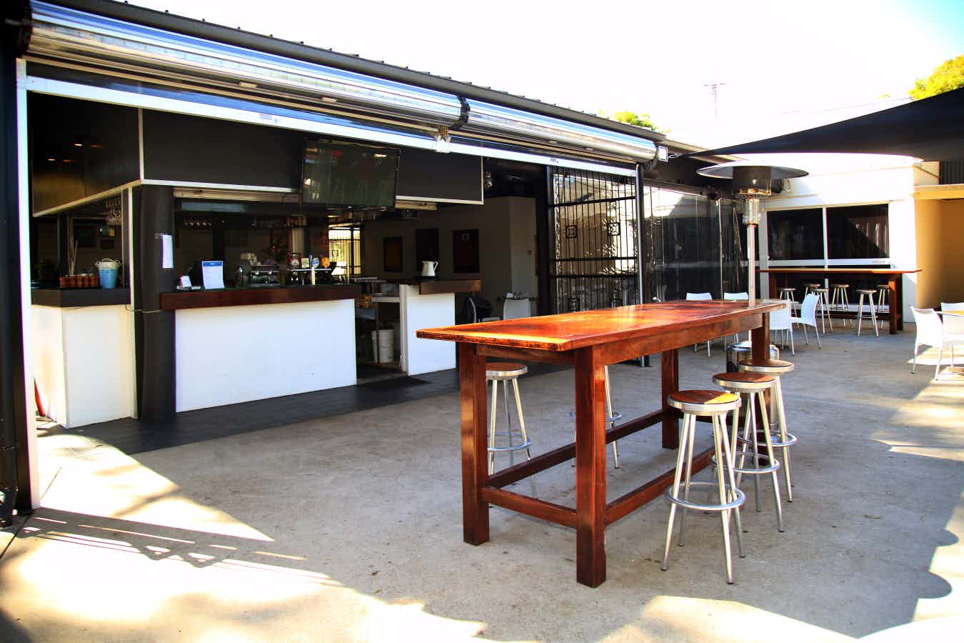 Ruggers Beer Garden 2