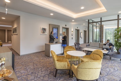 Beckett Suite 2