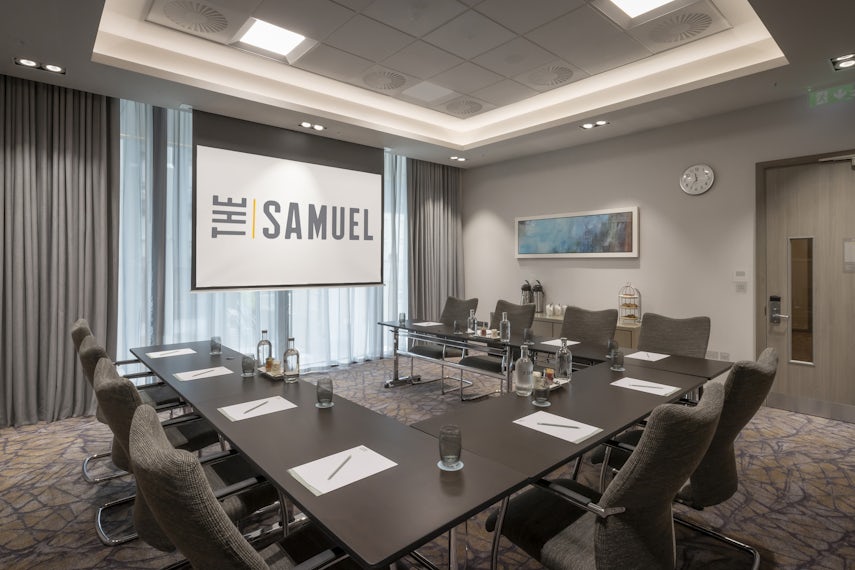 Mayor Suite 0