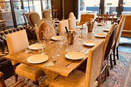 THE PRIVATE DINING ROOM 4