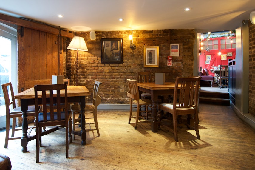 The Snug 0