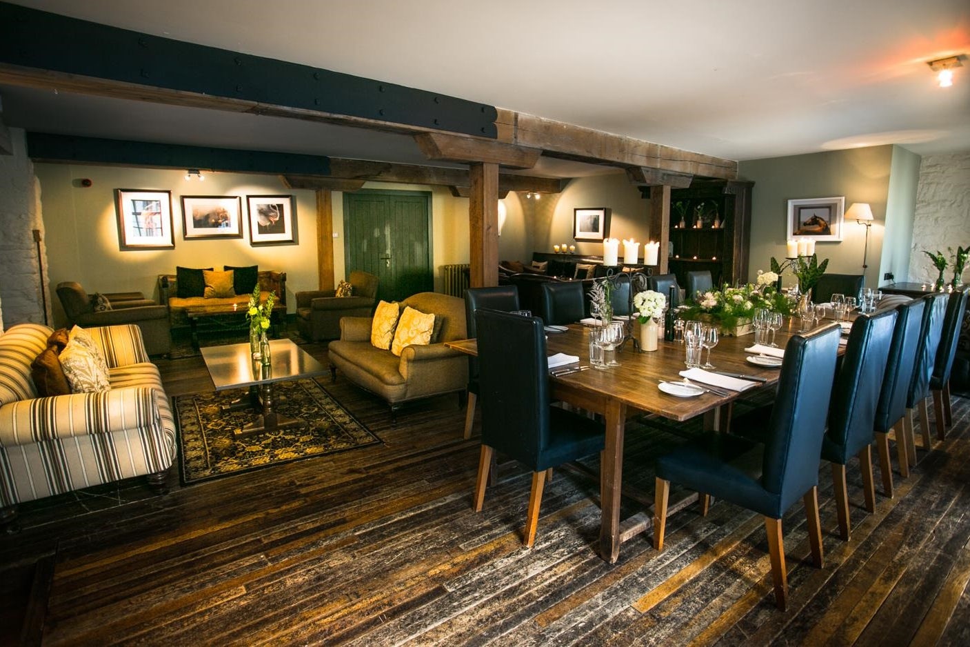 Christie's Library and Janneau Bar 0