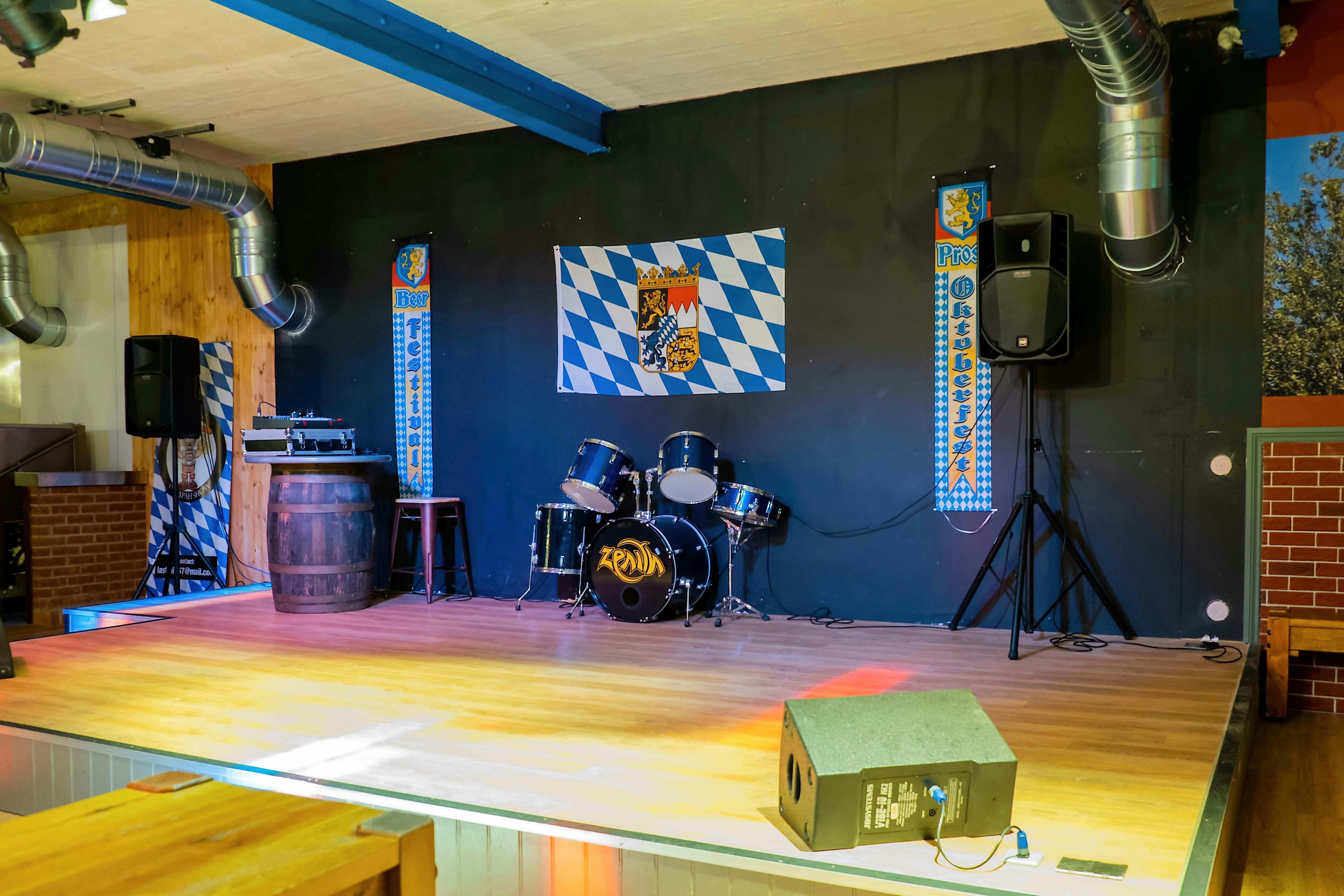 Bierkeller Bar 3
